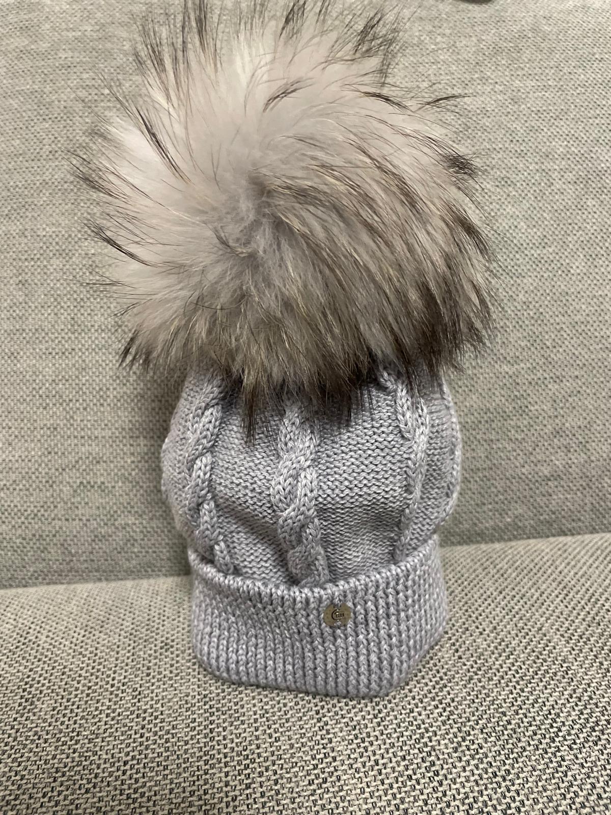 Cappellino con PonPon