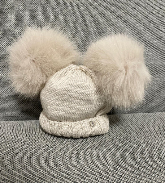 Cappellino con Doppio PonPon