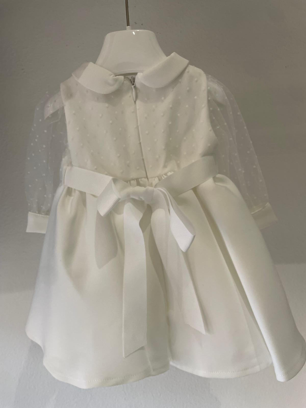 Abito con maniche in tulle