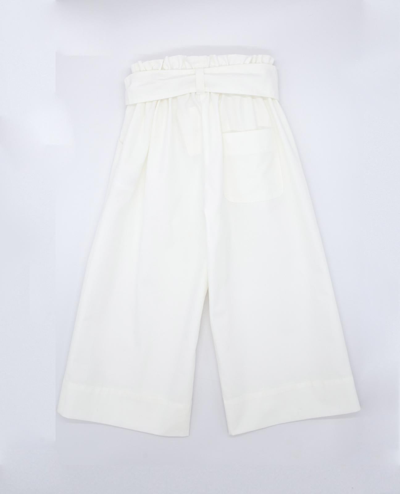 Pantalone Bianco con dettaglio cintura fiocco